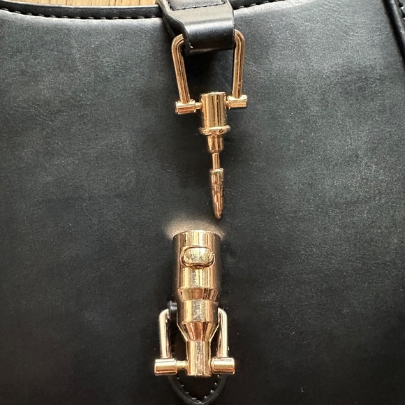 Black shoulder purse - Picture 6 of 7